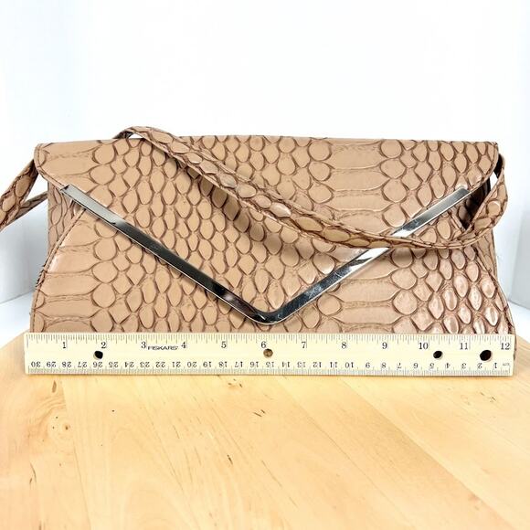 Faux Snakeskin Women's Clutch Removable Single Strap - Picture 2 of 6